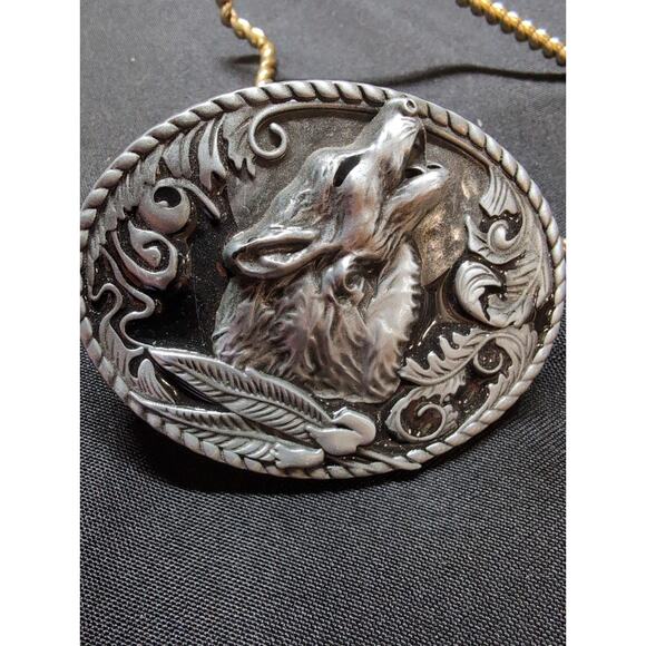 Vintage Silver Plated Western Shout Wolf Oval Belt Buckle also Stock in US - Picture 3 of 3